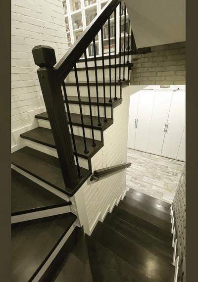 Бетонная лестница в таунхаус МЛ Б18 