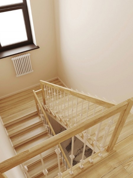 Металлическая лестница в дом на второй этаж закрытого типа