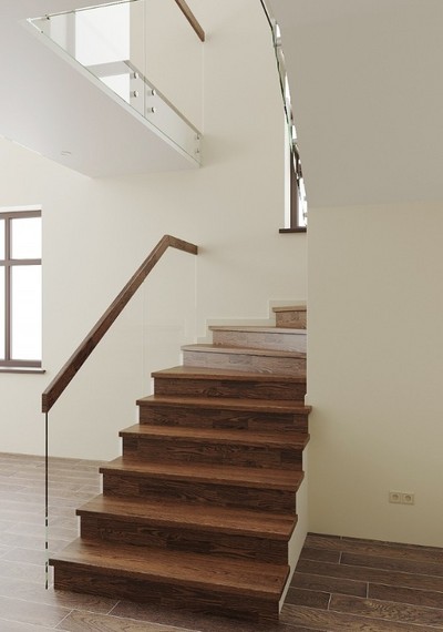 Отделка бетонной лестницы цельноламельными ступенями из ясеня и мдф со стеклянным ограждением и умной подсветкой в Трёхгорке 2