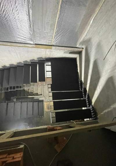 Консольная лестница на 270° под облицовку деревом 7